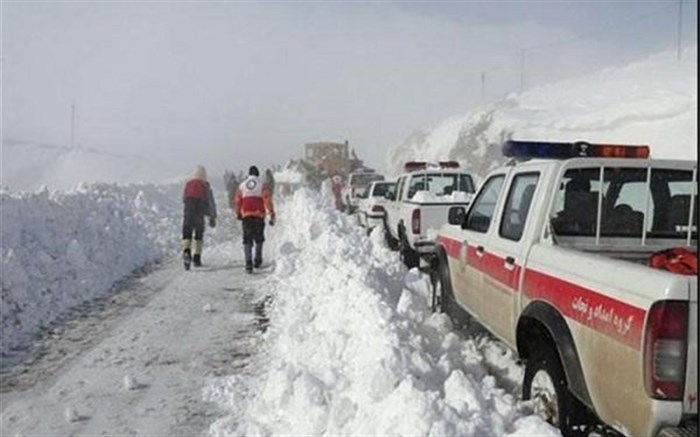 امدادرسانی به ۱۱ حادثه در برف و کولاک همدان