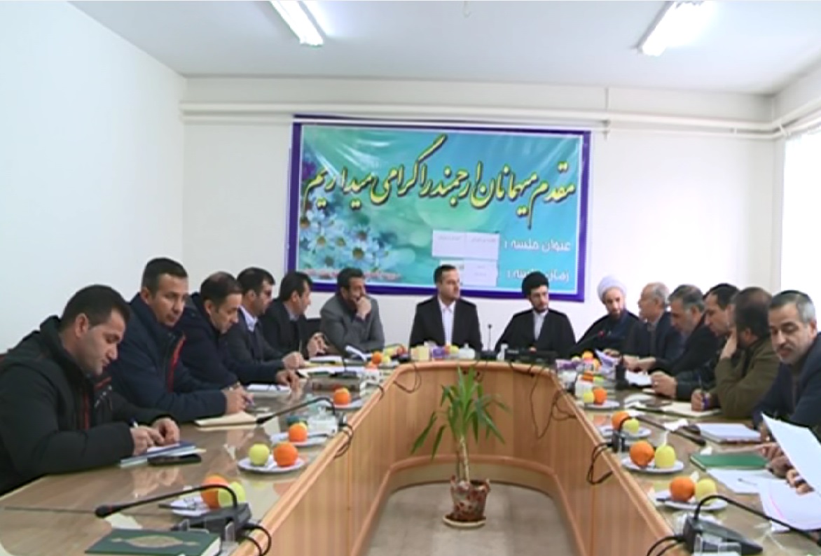 بررسی مشکلات آموزش و پرورش خنداب در کارگروه ویژه استان