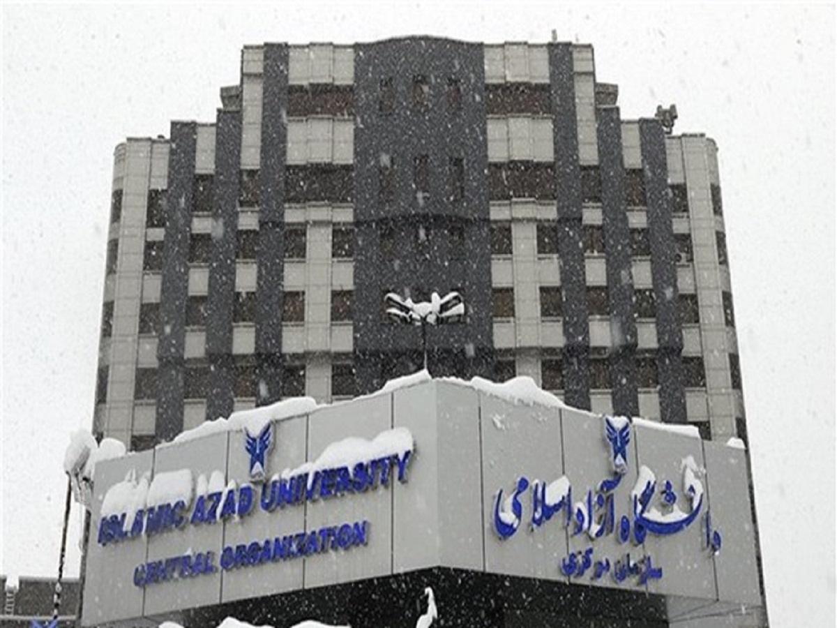 مهلت دفاع از پایان‌نامه و رساله دانشجویان دانشگاه آزاد تمدید شد