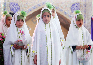 جشن تکلیف دانش آموزان دختر در شیراز