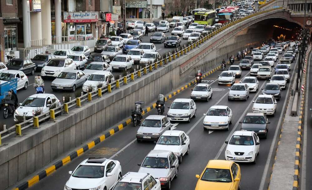 ترافیک صبحگاهی معابر شهر تهران در ۶ بهمن ماه
