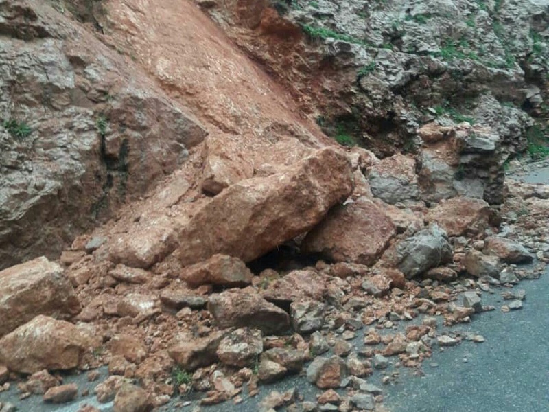 ریزش کوه 