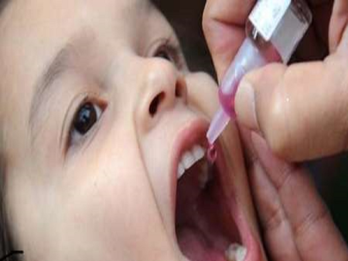 بیش از ۸۰۰ هزار کودک تحت پوشش واکسن فلج اطفال قرار می‌گیرند