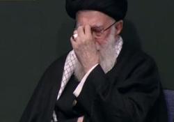 حضور رهبر انقلاب بر سر مزار شهیدان آیت‌الله بهشتی، رجایی، باهنر، شهدای حادثه هفتم تیر و گلزار شهدا + فیلم
