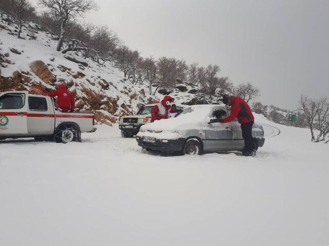 برف و کولاک در ۲۴ استان کشور/ نجات جان ١٢٣٤٣ نفر