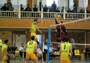 کاله همچنان روی دور برد