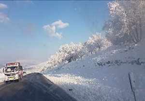جاده برفی محور دشت برم در کازرون + فیلم