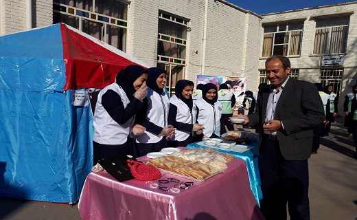 سیل مهربانی دانش آموزان استان قزوین راهی سیستان و بلوچستان شد