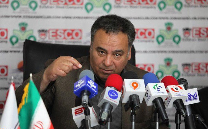 جمشیدی: فدراسیون فوتبال حواسش به داوری بازی ذوب آهن - تراکتور باشد
