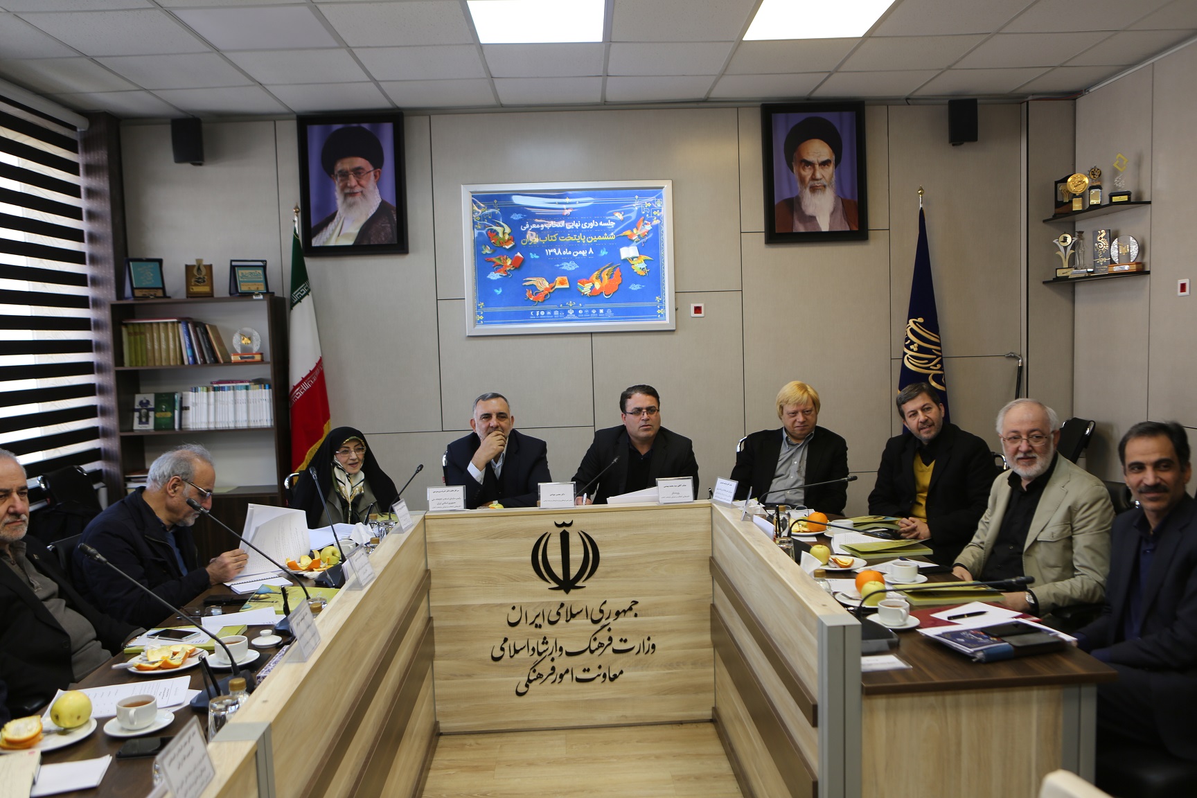 پنج نامزد نهایی ششمین پایتخت کتاب ایران برنامه&lrm;های خود را تشریح کردند