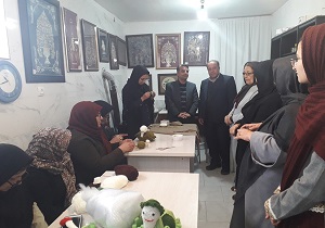 آموزش رایگان صنایع دستی به بیماران خاص و کم توان جسمی