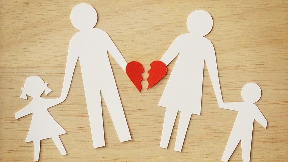 چگونه طلاق را به روشی ساده به کودکان تفهیم کنیم؟