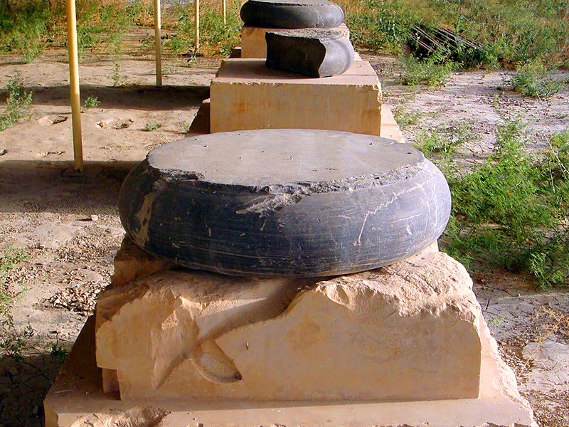 کاخی که ناتمام ماند