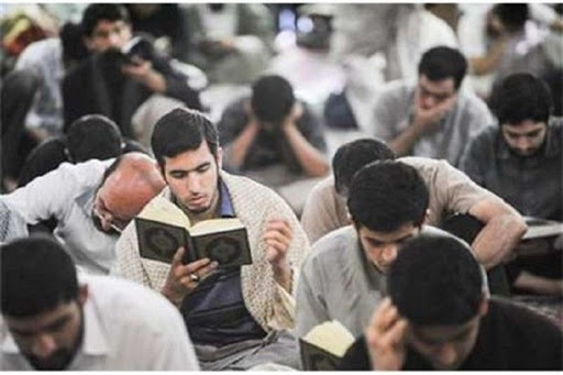 فراخوان ثبت نام در اعتکاف دانشجویی
