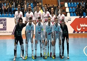 گیتی پسند اصفهان به دیدار سن ایچ ساوه می رود