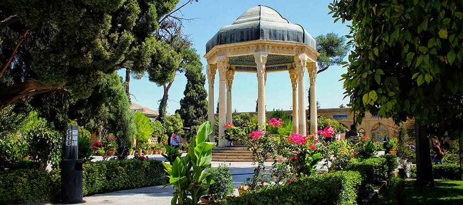 شیراز دیدنی ترین شهر ایران در نوروز////دپوی عید تنها