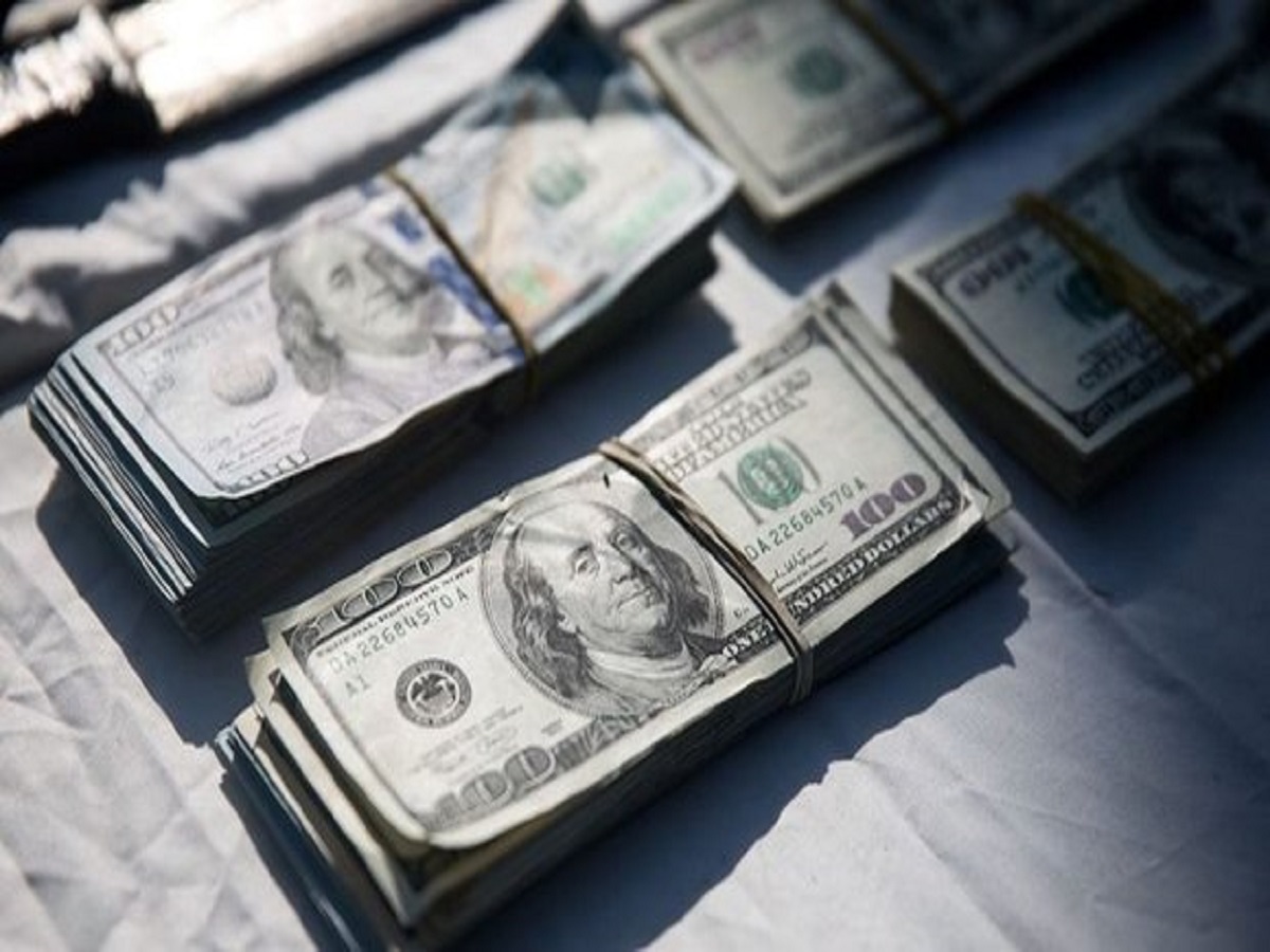 گام جدید برای تعدیل قیمت ارز در صرافی‌ها