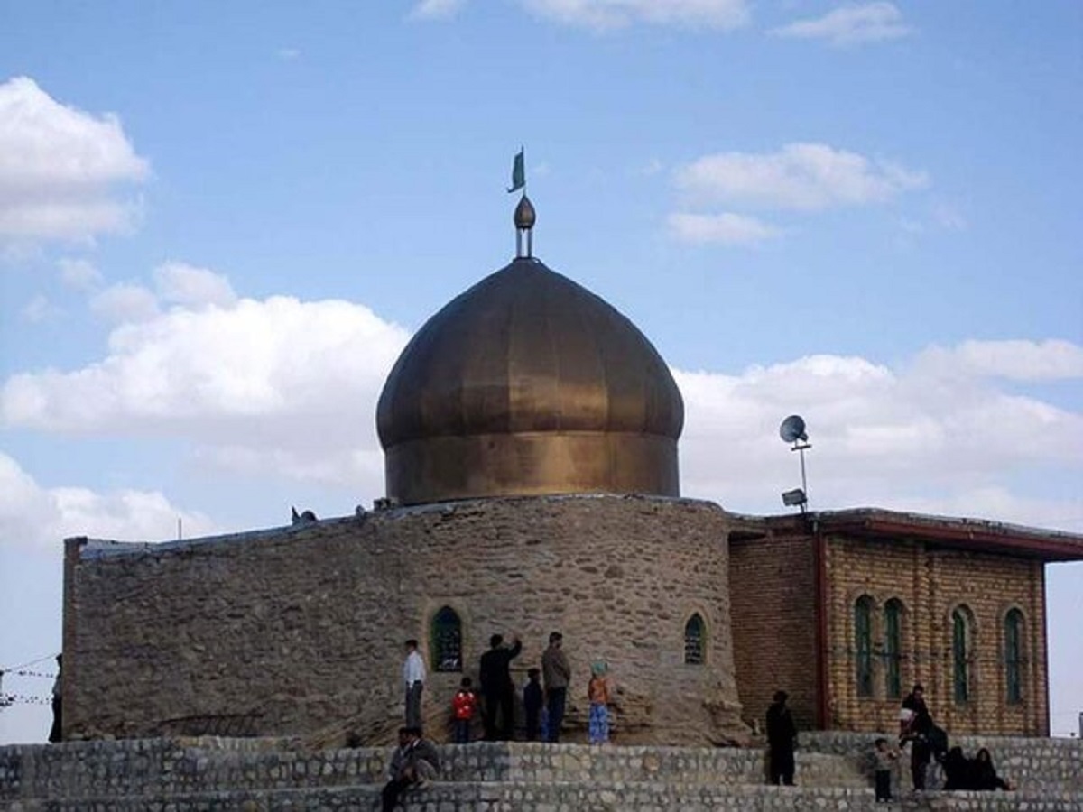 اژد‌هایی که به سنگ تبدیل شد