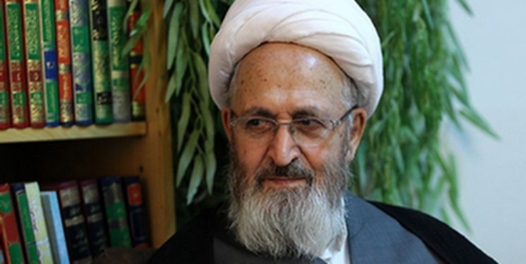 توصیههای مراجع تقلید برای گذر از شیوع کرونا توصیههای مراجع تقلید برای گذر از شیوع کرونا