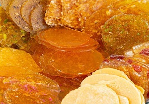 کارگاه‌های تولید پولک و نبات نمی‌توانند با صد درصد ظرفیت خود کار کنند