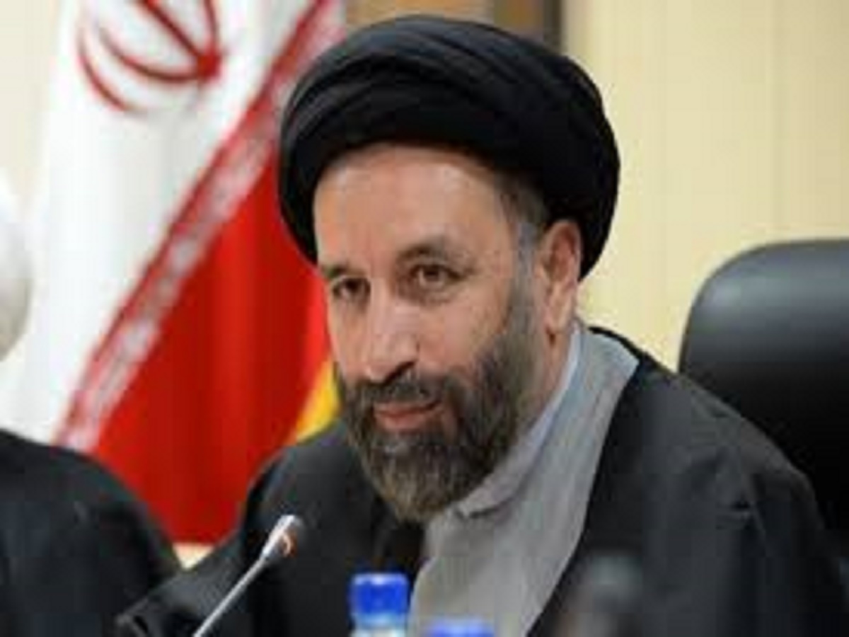 از زحمات کادر پزشکی و درمان کشور به عنوان مدافعان ملت کمال تشکر را می‌کنیم