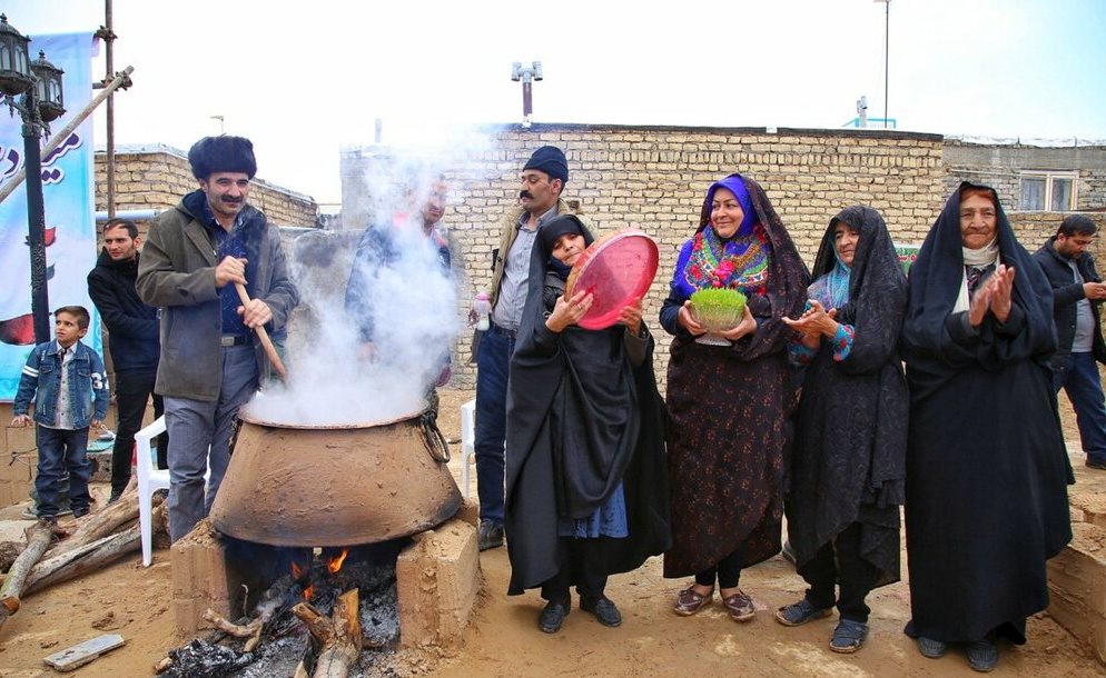 عطری در نزدیکی بهار/سمنو پزان خراسان شمالی نماد وفاق، همدلی و معنویت