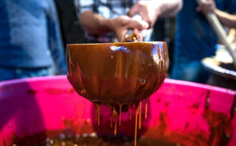 عطری در نزدیکی بهار/سمنو پزان خراسان شمالی نماد وفاق، همدلی و معنویت
