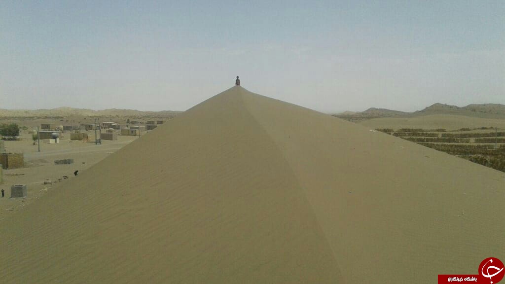 سفر به قلعه گنج و اقامت در نخستین هتل کپری جهان
