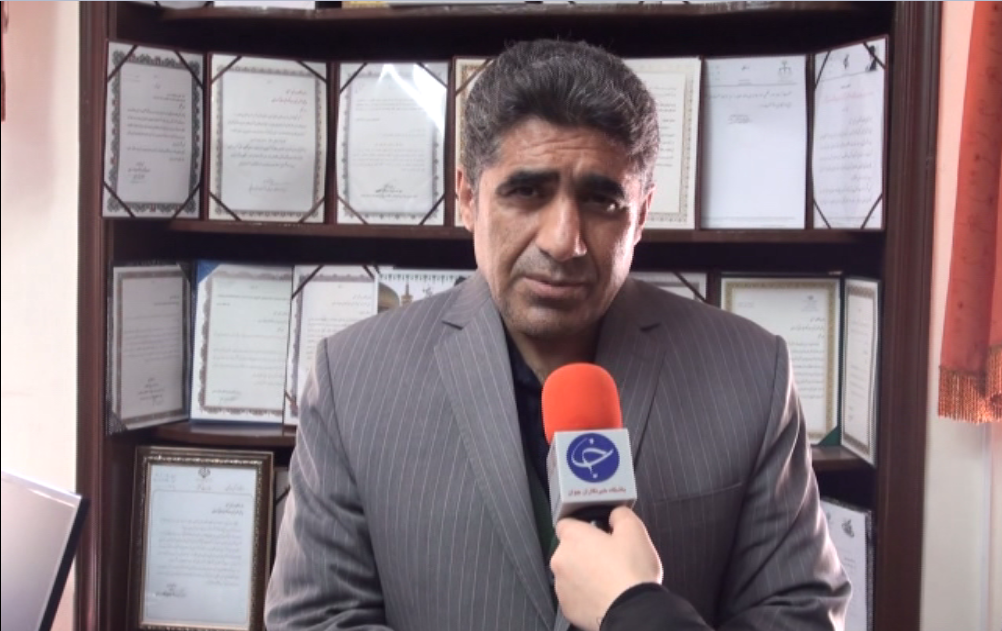 کشف ۳۲ هزار عدد دستکش احتکار شده در سنندج