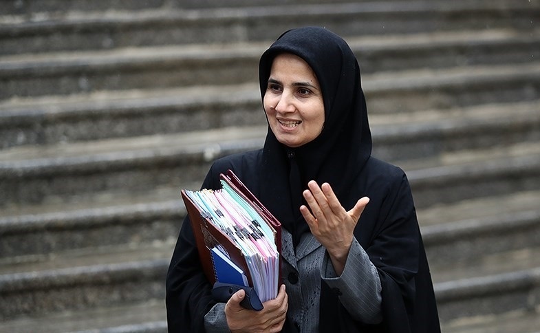 لعیا جنیدی ازایجاد شهرکهای صنعتی راهی برای تقویت رونق تولیدتابازگشایی مرز خسروی در اربعین سال ۹۸