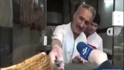 وقتی شاطر از چرخه پخت نان لواش حذف می‌شود + فیلم
