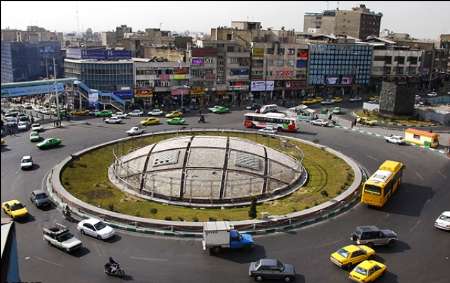 خطوط اتوبوسرانی جنوب و شرق میدان انقلاب به پایانه کاوه در غرب منتقل می شوند