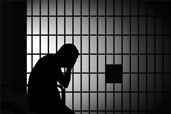 ناگفته‌های پسر جوانی که در هواخواهی از دوستش مرتکب قتل شد / نیمی از عمرم در زندان گذشت!