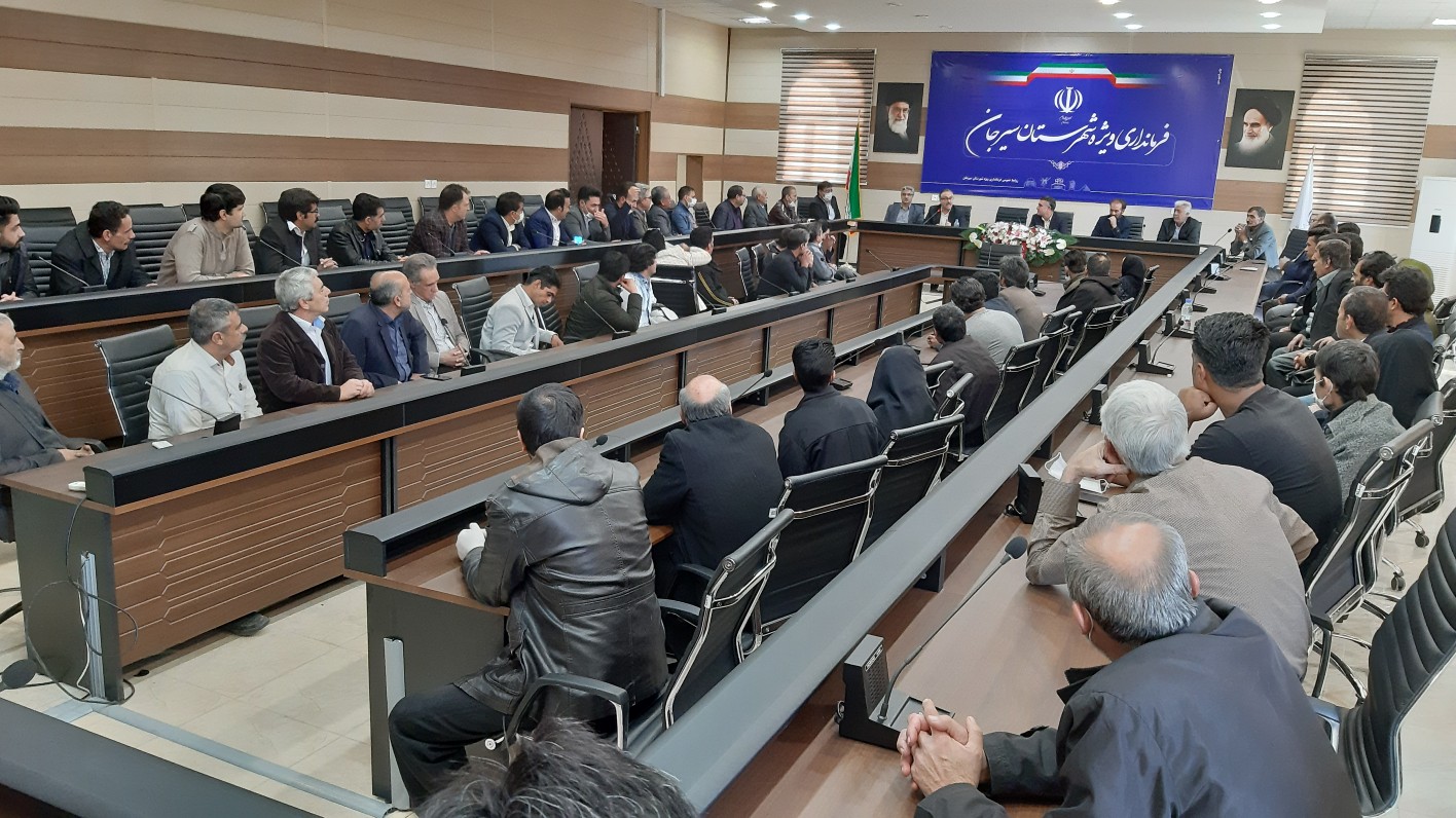 جلسه توجیهی نانوایان سیرجان و تاکید بر رعایت نکات بهداشتی