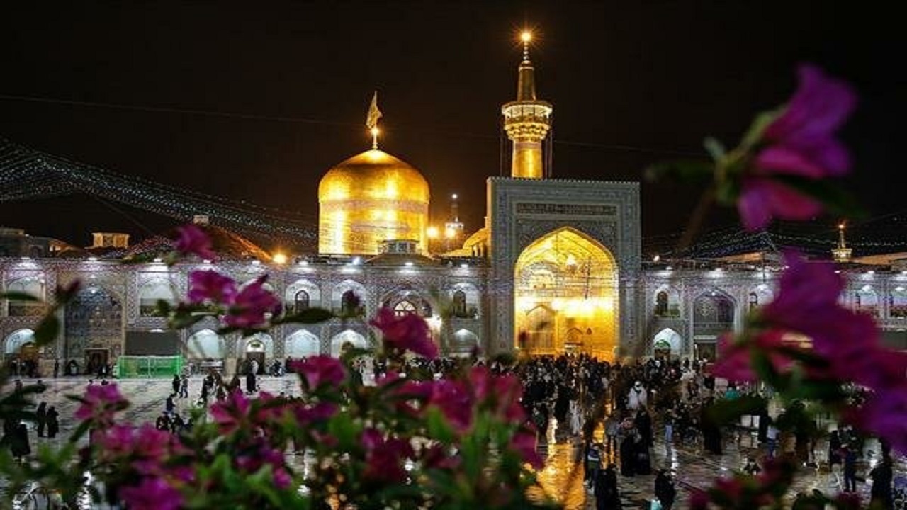 نورباران حرم مطهر رضوی در میلاد ابن الرضا (ع)
