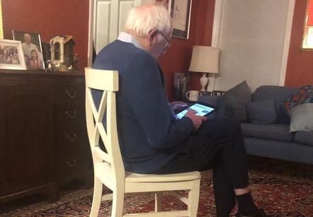 فرش دستباف ایرانی در خانه برنی سندرز