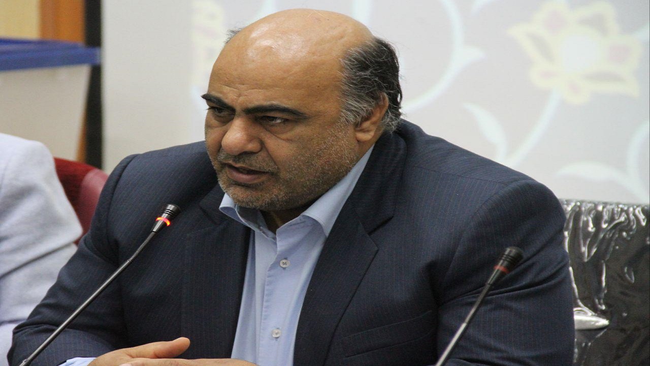 ممنوعیت ورود مسافران از استان‌های آلوده به قزوین / مردم از تردد در مراکز عمومی خودداری کنند