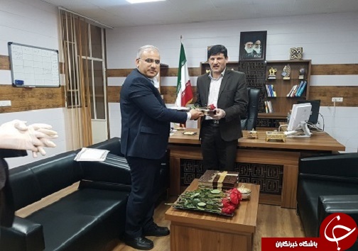 مدیرآموزش و پرورش ناحیه ۴ اهواز روز پدر را تبریک گفت