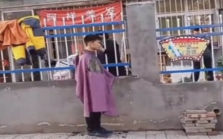 ادامه کار جالب کاسب چینی با وجود قرنطینه شدن