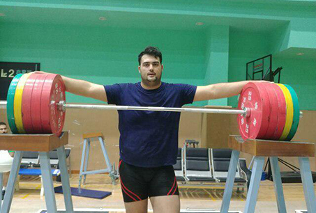 یوسفی برای تیم ملی وزنه برداری رکورد می‌زند