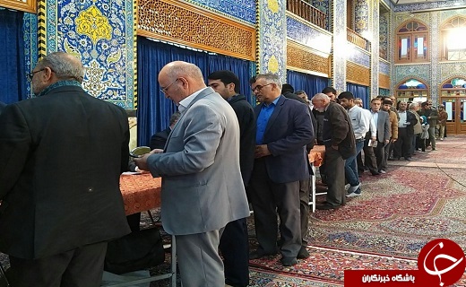 حضورر مردم ارالعباده یزد در پای صندوق ها در آغازین ساعت رأی گیری به همراه تصاویر