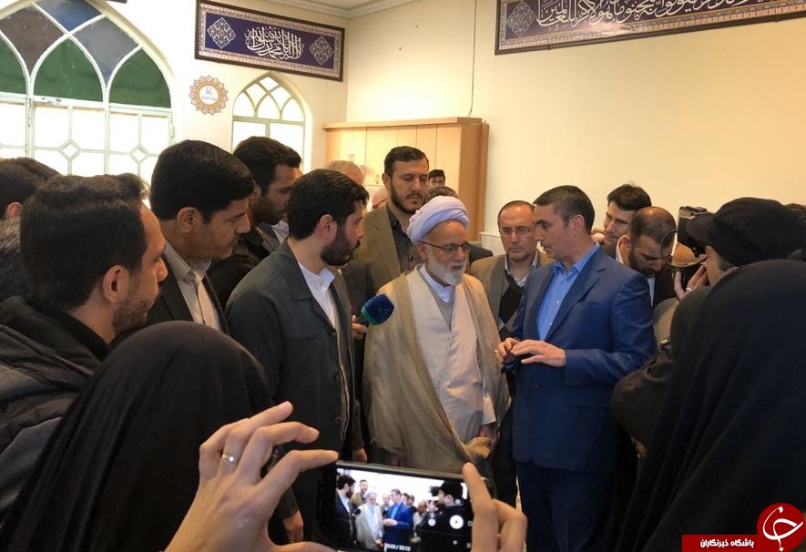 آیت الله دری و آقازاده رای خود را به صندوق انداختند