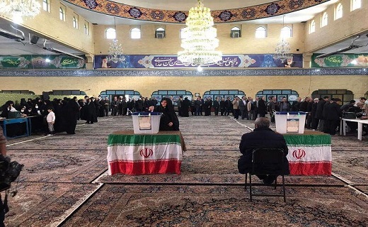 مردم انقلابی قزوین در پای صندوق&zwnj;های رای