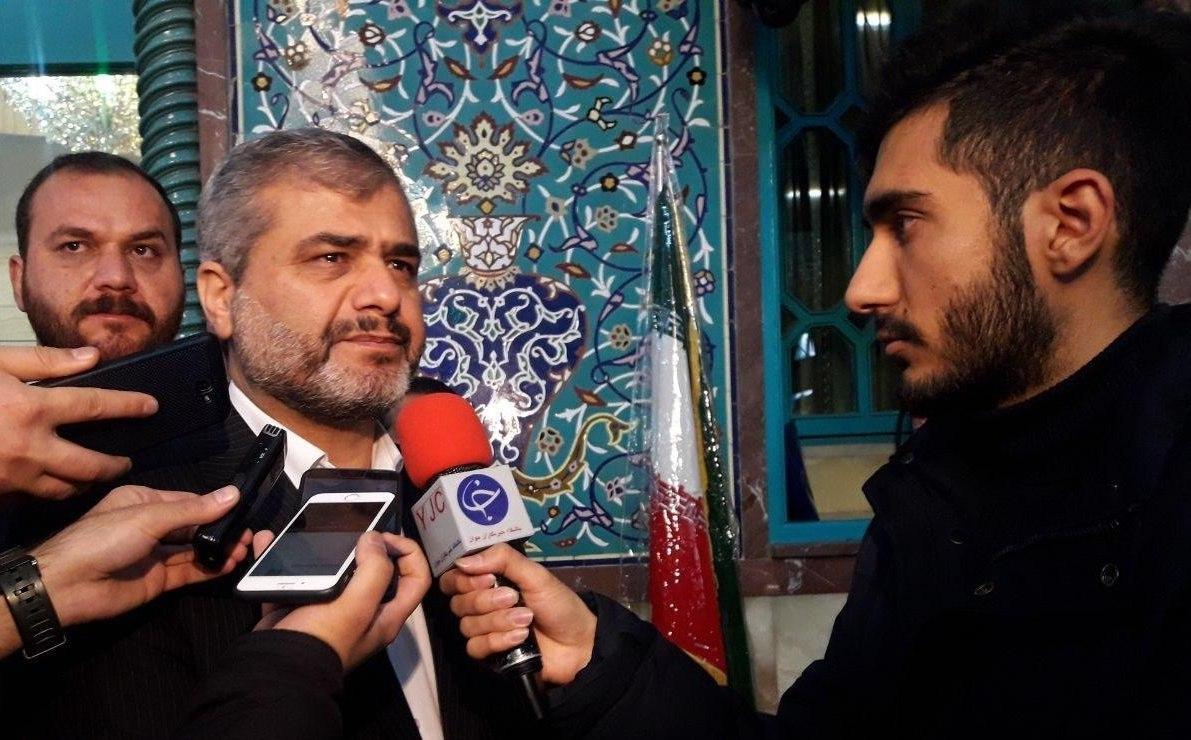 آغاز انتخابات یازدهمین دوره مجلس و میان دوره&zwnj;ای خبرگان با دستور وزیر کشور/ ظریف و عارف رای خود را به صندوق انداختند