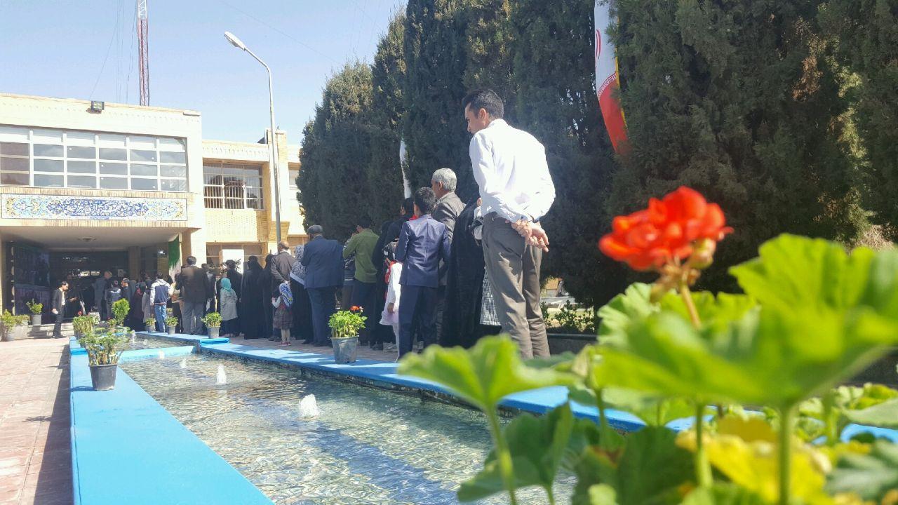 سرزمینی از رنگین کمان اقوام و ادیان حماسه ای دیگر در دوم اسفند خلق کردند