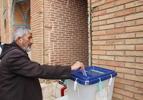 حضور مردم انقلابی کردستان پای صندوق&zwnj;های اخذ رآی + تصویر