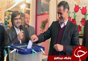 نمایندگان مجلس شورای اسلامی وکلای مردم هستند