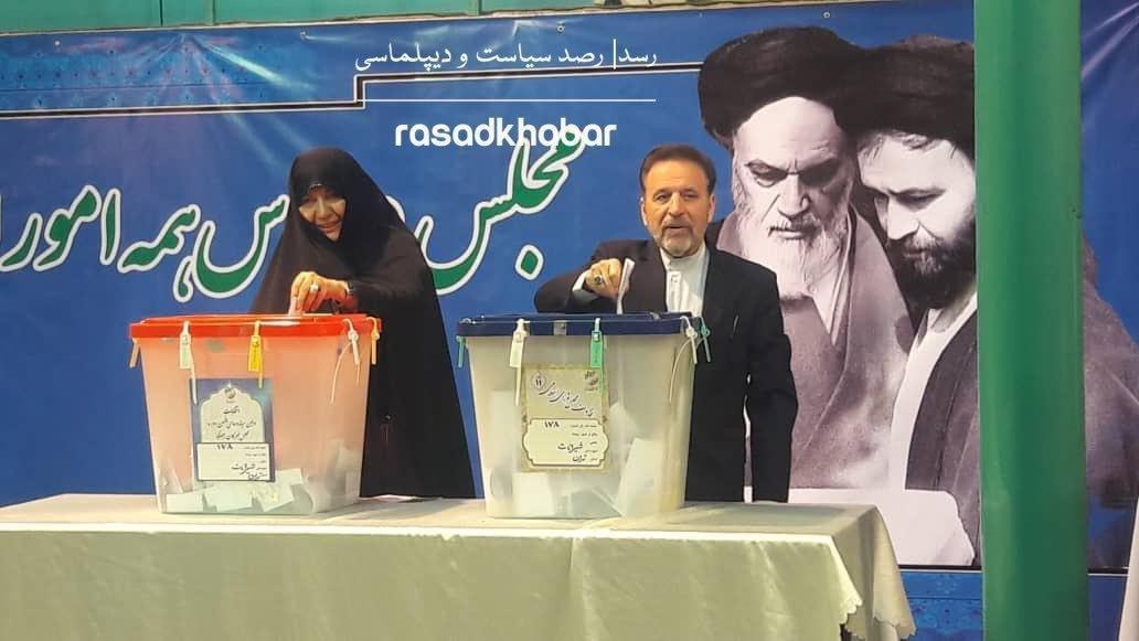 رئیس جمهور: امیدواریم انتخابات ۱۴۰۰ الکترونیکی برگزار شود/ حجت الاسلام رئیسی: انتخابات بهترین پادزهر در مقابل توطئه&zwnj;هاست/ وزیر کشور: مردم رأی دادن را به ساعات پایانی موکول نکنند +فیلم و تصاویر