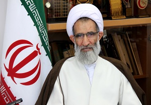نماینده مجلس باید خودش را در برابر همه خادم بداند