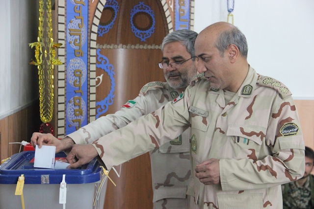 شرکت در انتخابات پشتیبانی از ولایت فقیه/حضور کارکنان ستاد مرزبانی خراسان رضوی در انتخابات
